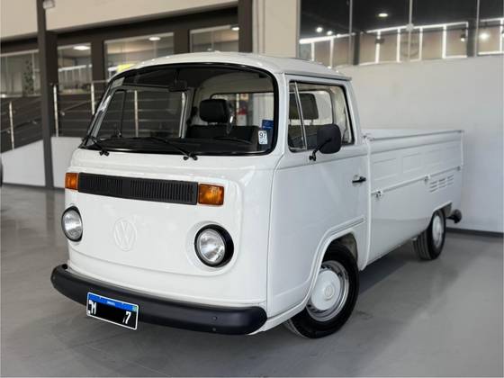 VOLKSWAGEN KOMBI 1.6 MI PICK-UP CS 8V GASOLINA 2P MANUAL VOLKSWAGEN KOMBI 1.6 MI PICK-UP CS 8V GASOLINA 2P MANUAL